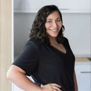 Meet your Posher, Isabel